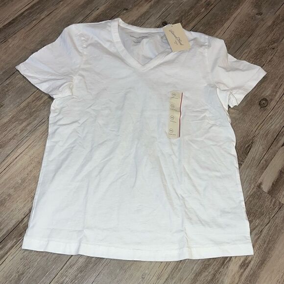 Universal Thread VNeck - Picture 1 of 2